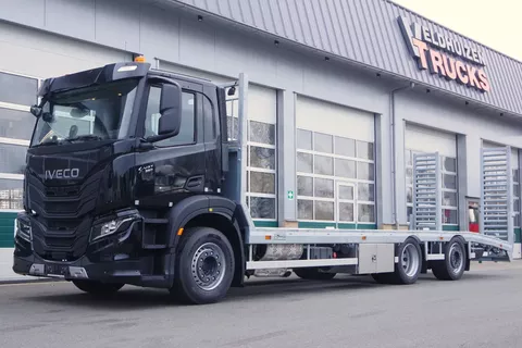 Iveco 31,5-tons Oprij S-Way 9,0 m. Veldhuizen