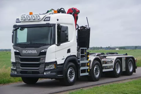 Scania P P460 8x4 WSG 43-ton met Palfinger Q200Z95TR epsilon kraan en 30-tons VDL haakarm