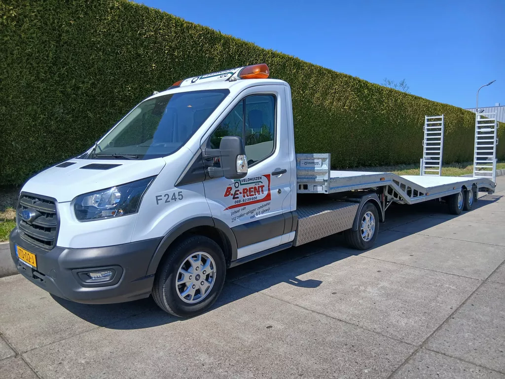 Ford Transit + semi-dieplader 9,0 m.