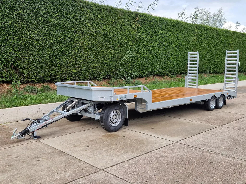Veldhuizen 3,5-tons Semi-dieplader ahw met luchtremmen 5,0 m.